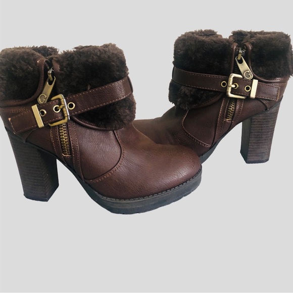 Guess Faux Fur Trimmed Ankle Booties in Dark Brown, Leather Sole, Size 6.5 - Picture 7 of 10